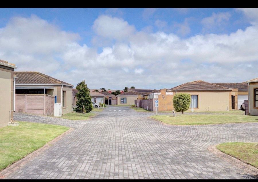 3 Bedroom Property for Sale in Parsonsvlei Eastern Cape